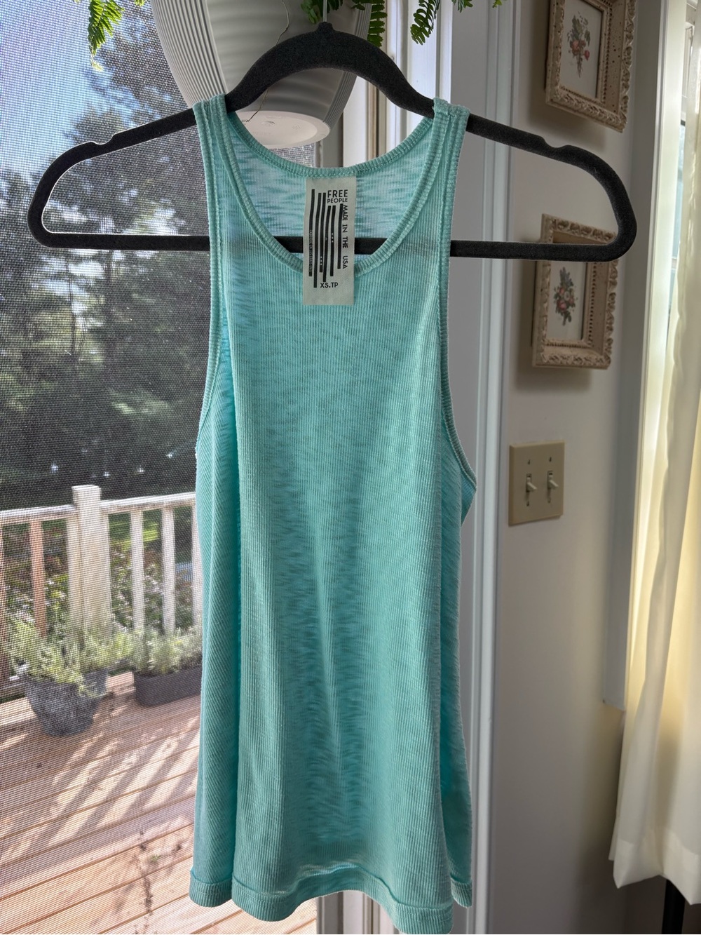 FREE PEOPLE TANK TOP LIGHT GREEN SIZE EXTRA SMALL